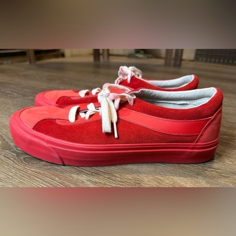 VANS Bold Ni LX Nubuck Suede Racing Red Chili Pepper Ultracush